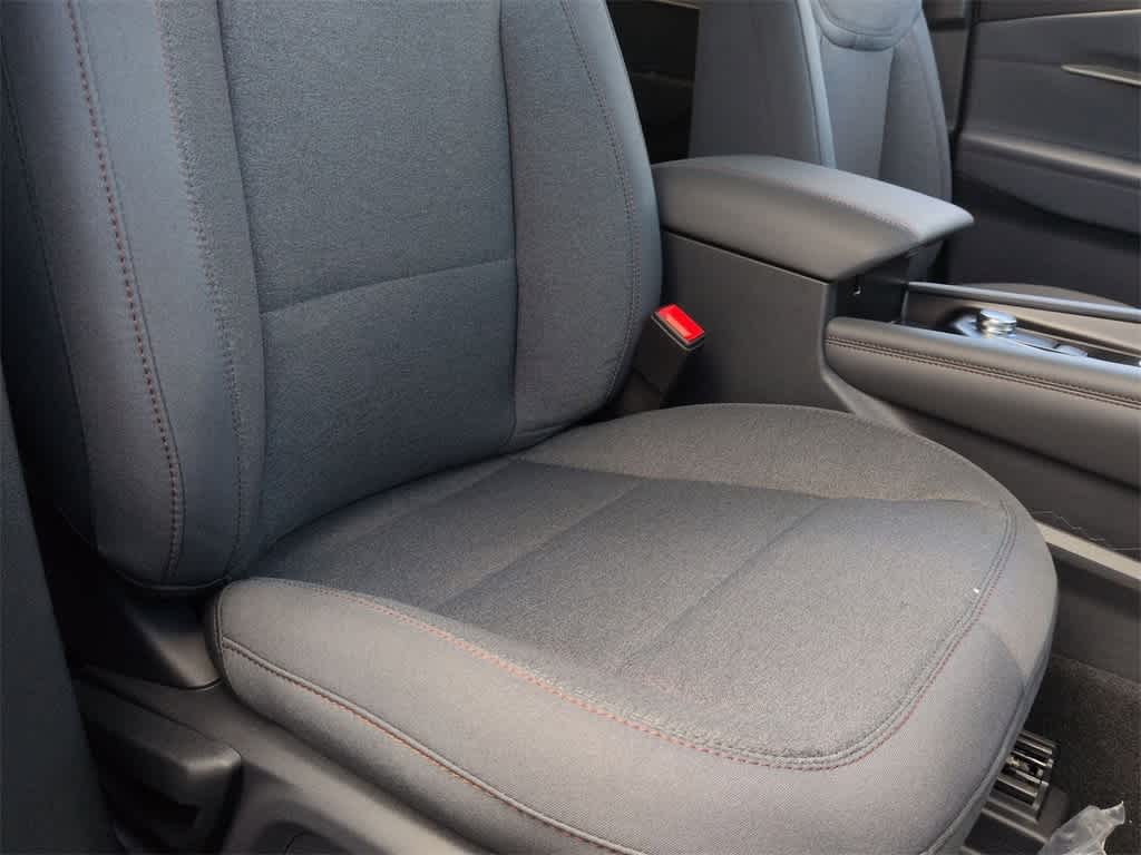 Thumbnail: 2025 Ford Explorer - 22