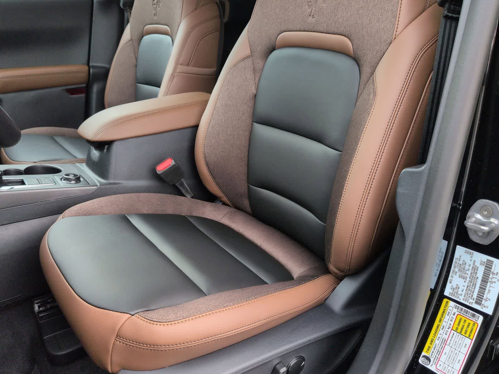 Thumbnail: 2025 Ford Bronco Sport - 17