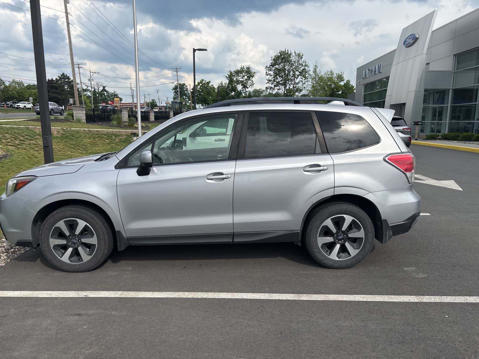 Thumbnail: 2017 Subaru Forester - 2