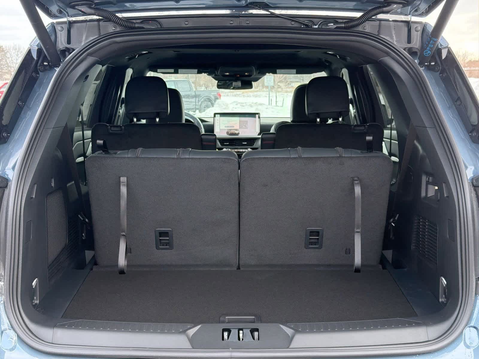 Thumbnail: 2026 Ford Explorer - 35