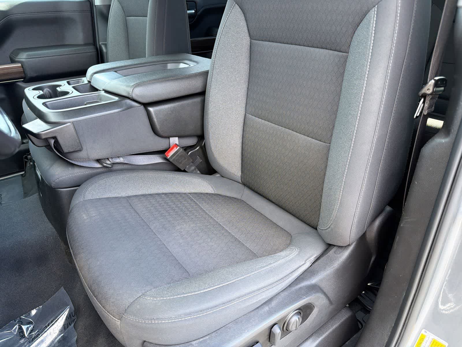 Thumbnail: 2022 Chevrolet Silverado 1500 - 17