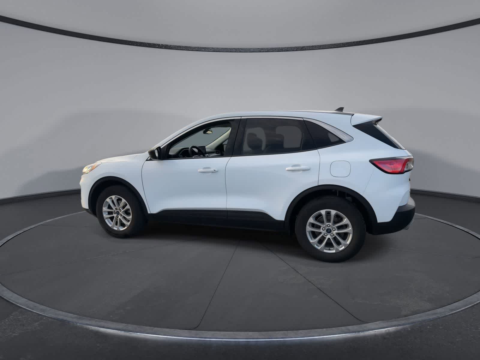 Thumbnail: 2022 Ford Escape - 5