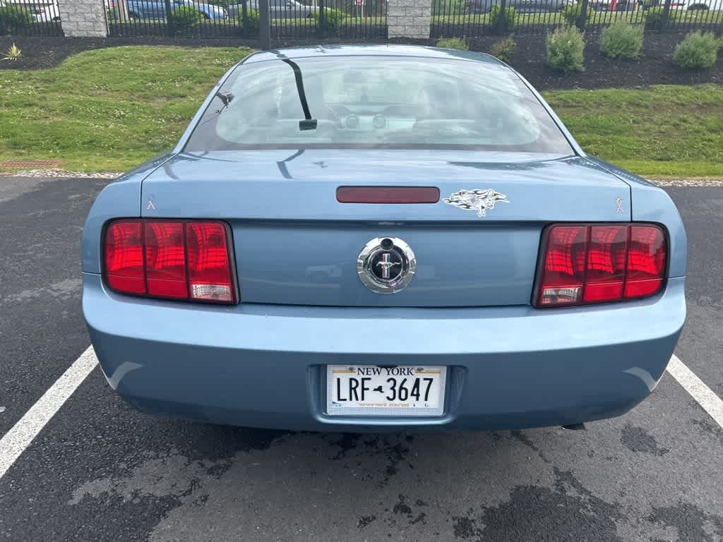 2006 Ford Mustang  2