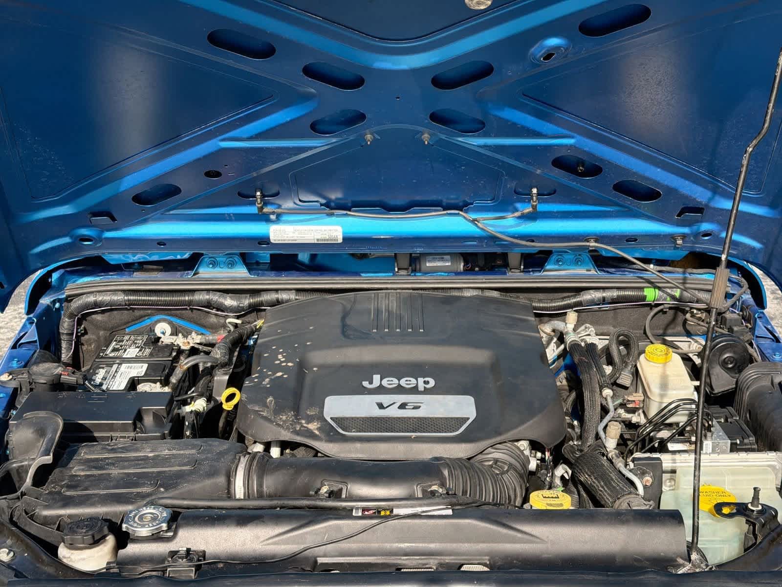 Thumbnail: 2016 Jeep Wrangler - 15