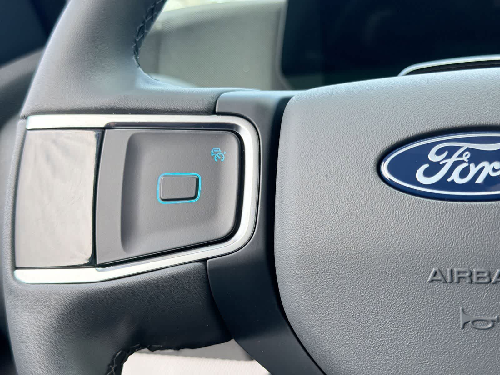 Thumbnail: 2026 Ford Expedition - 25