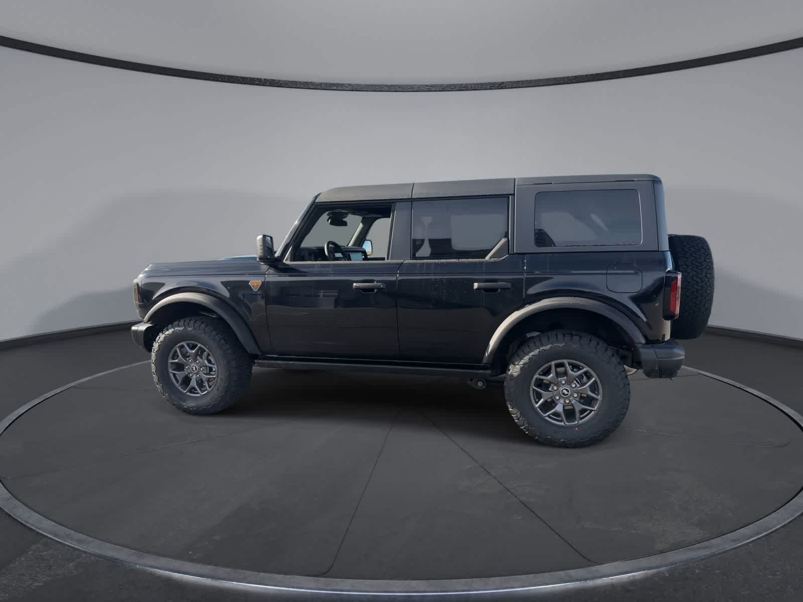 Thumbnail: 2025 Ford Bronco - 5
