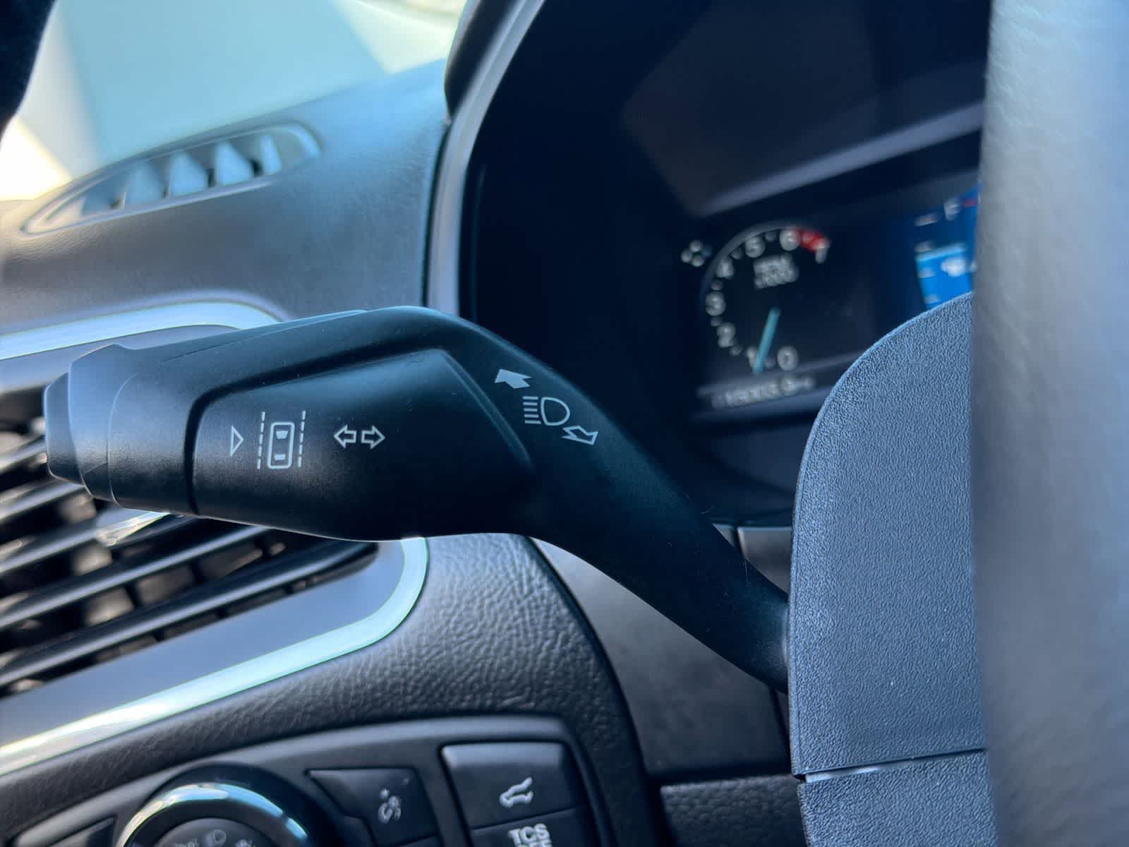 Thumbnail: 2022 Ford Edge - 27