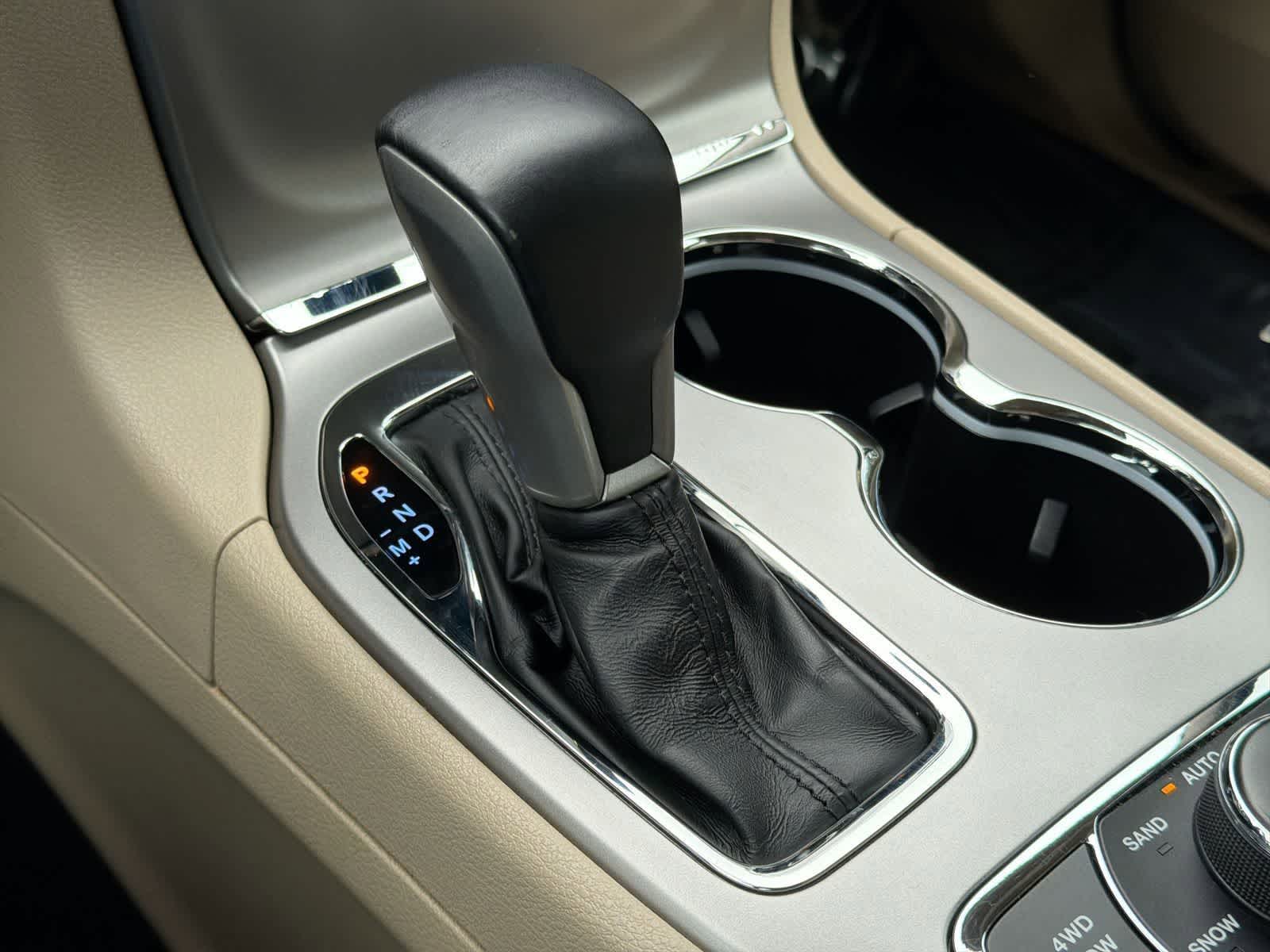 Thumbnail: 2020 Jeep Grand Cherokee - 33