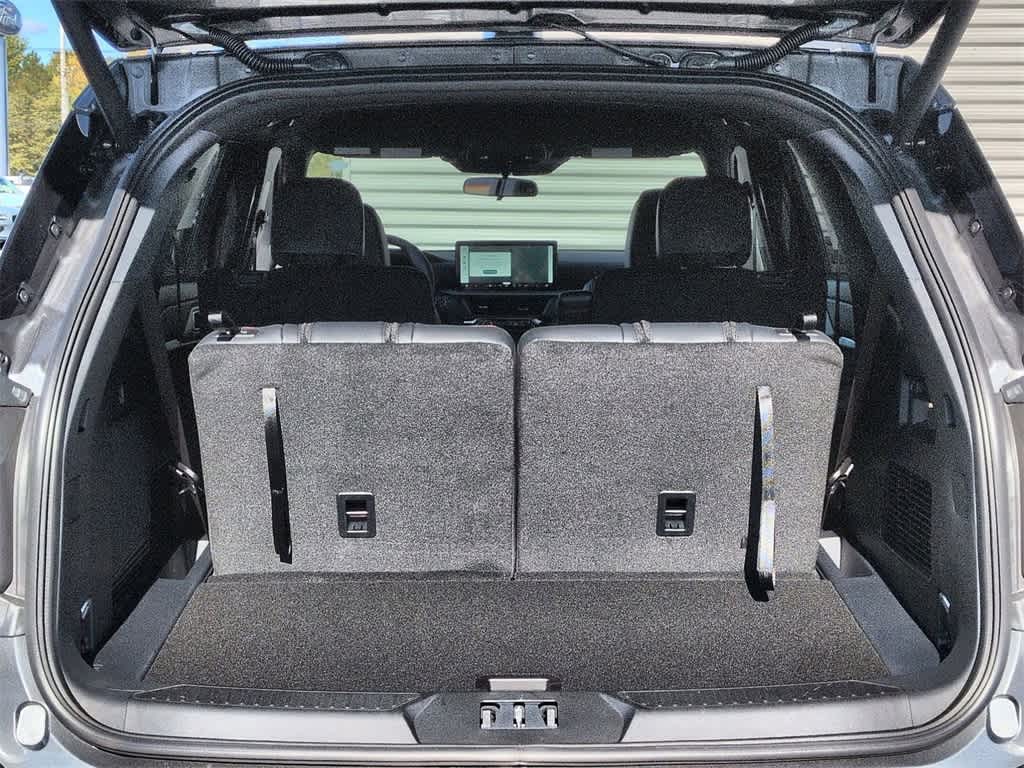 Thumbnail: 2026 Ford Explorer - 35