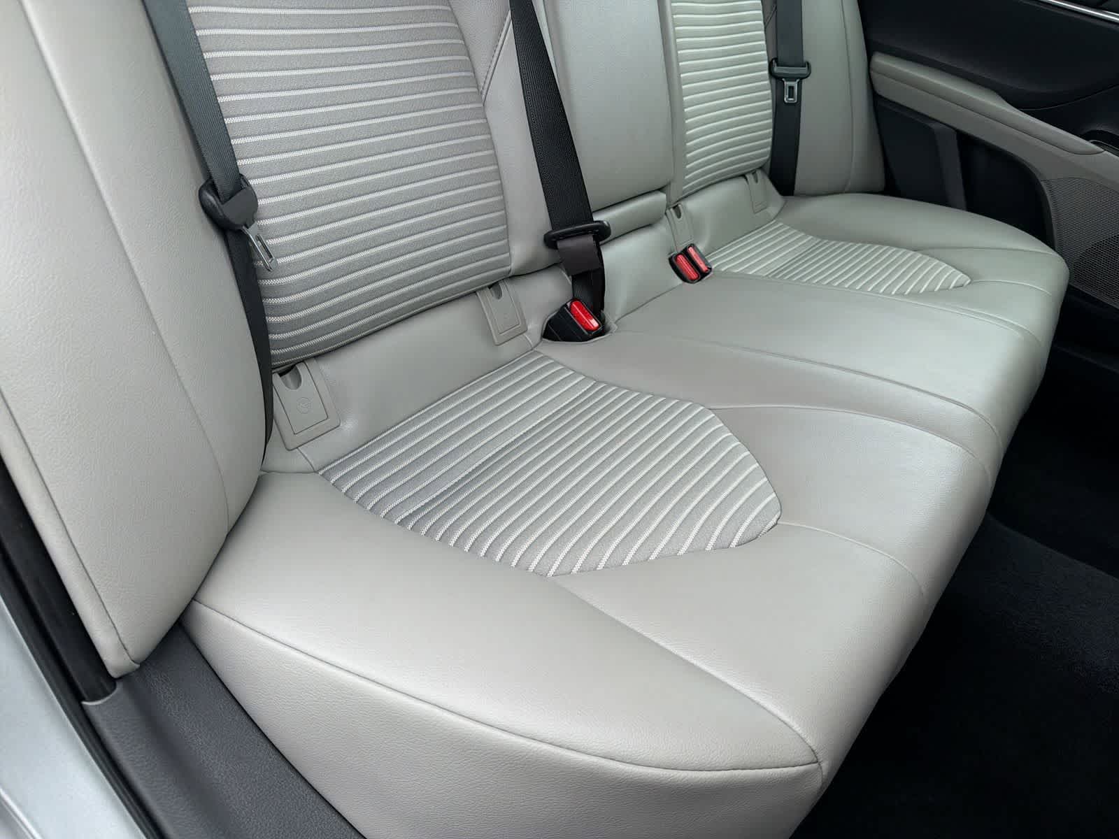 Thumbnail: 2019 Toyota Camry - 21