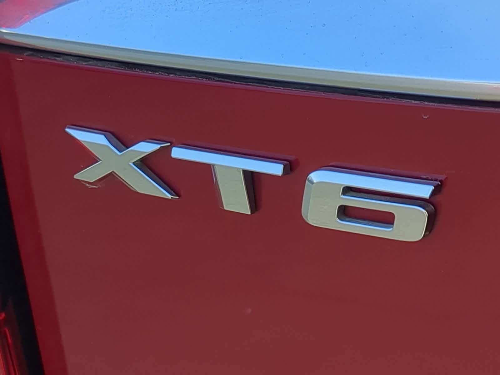 Thumbnail: 2020 Cadillac XT6 - 13