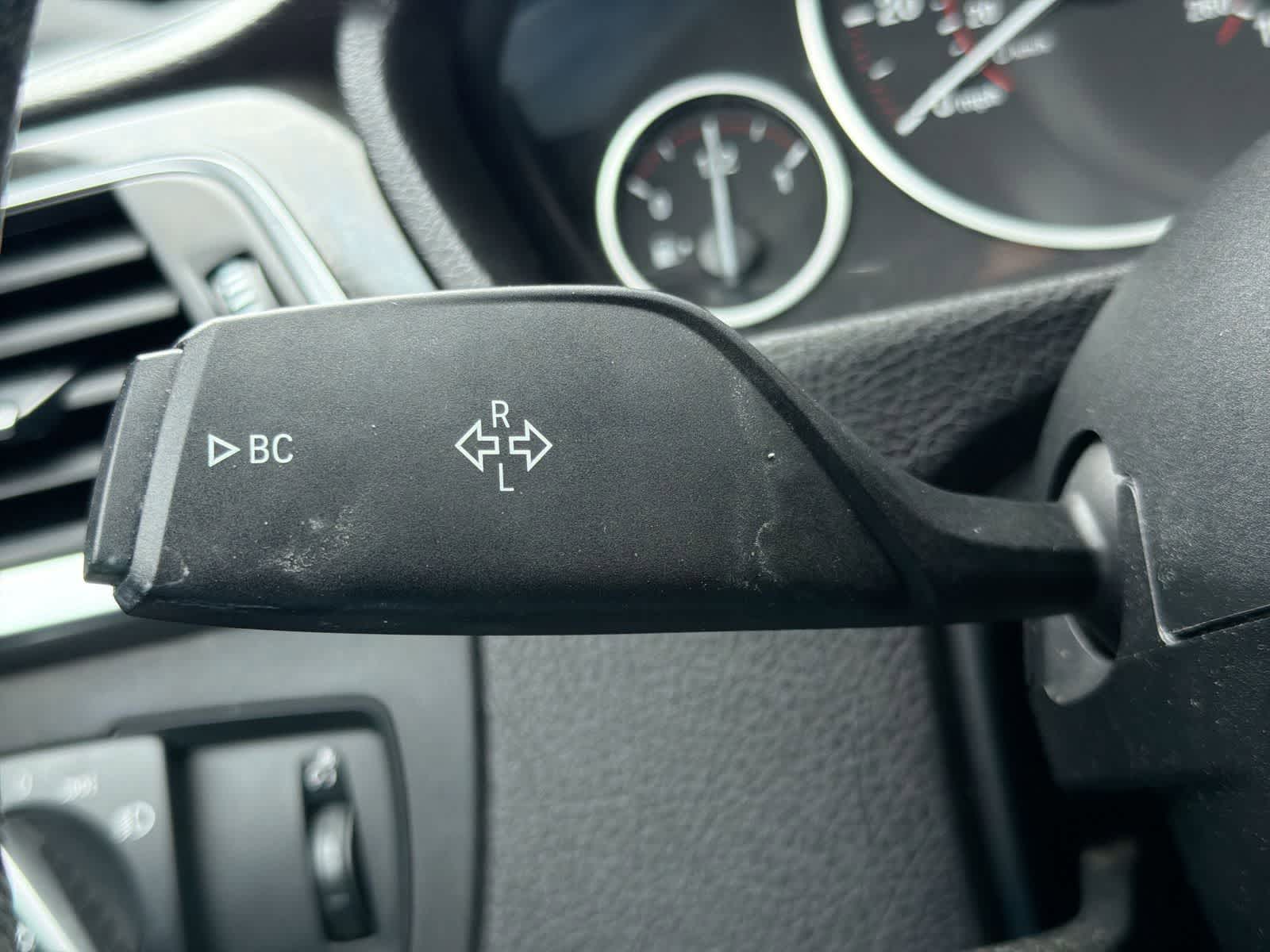 Thumbnail: 2018 BMW 3 Series - 27