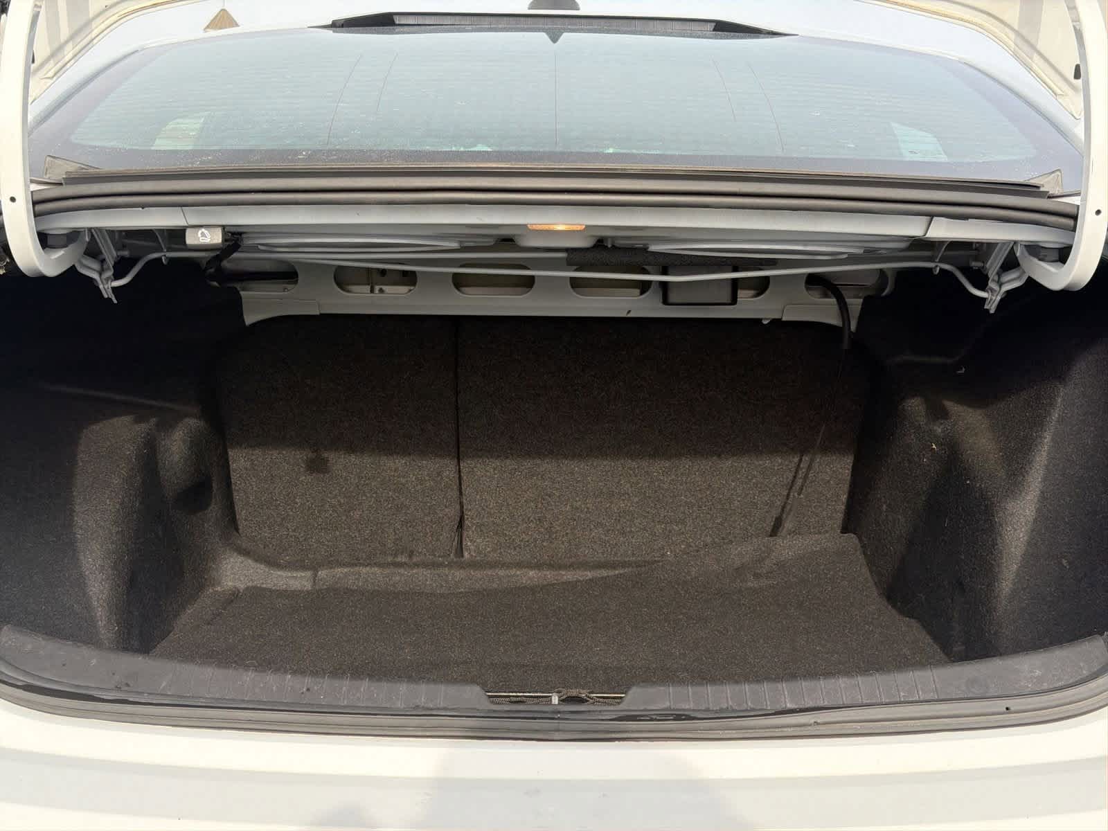 Thumbnail: 2017 Chevrolet Malibu - 34