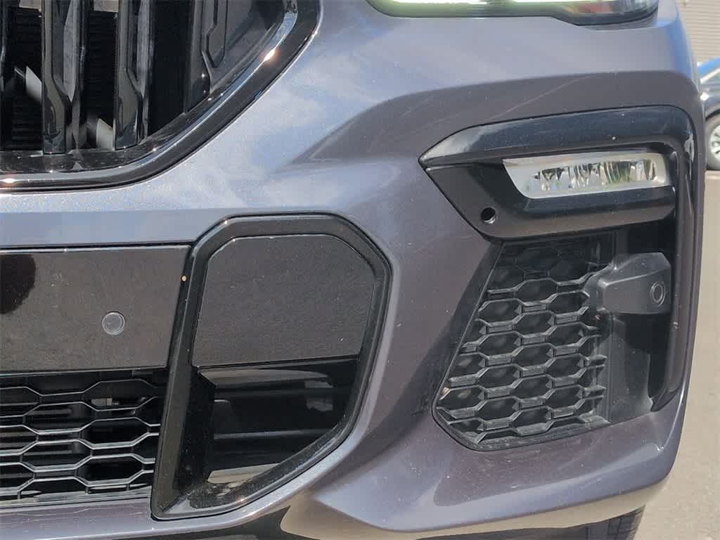 Thumbnail: 2021 BMW X6 - 10