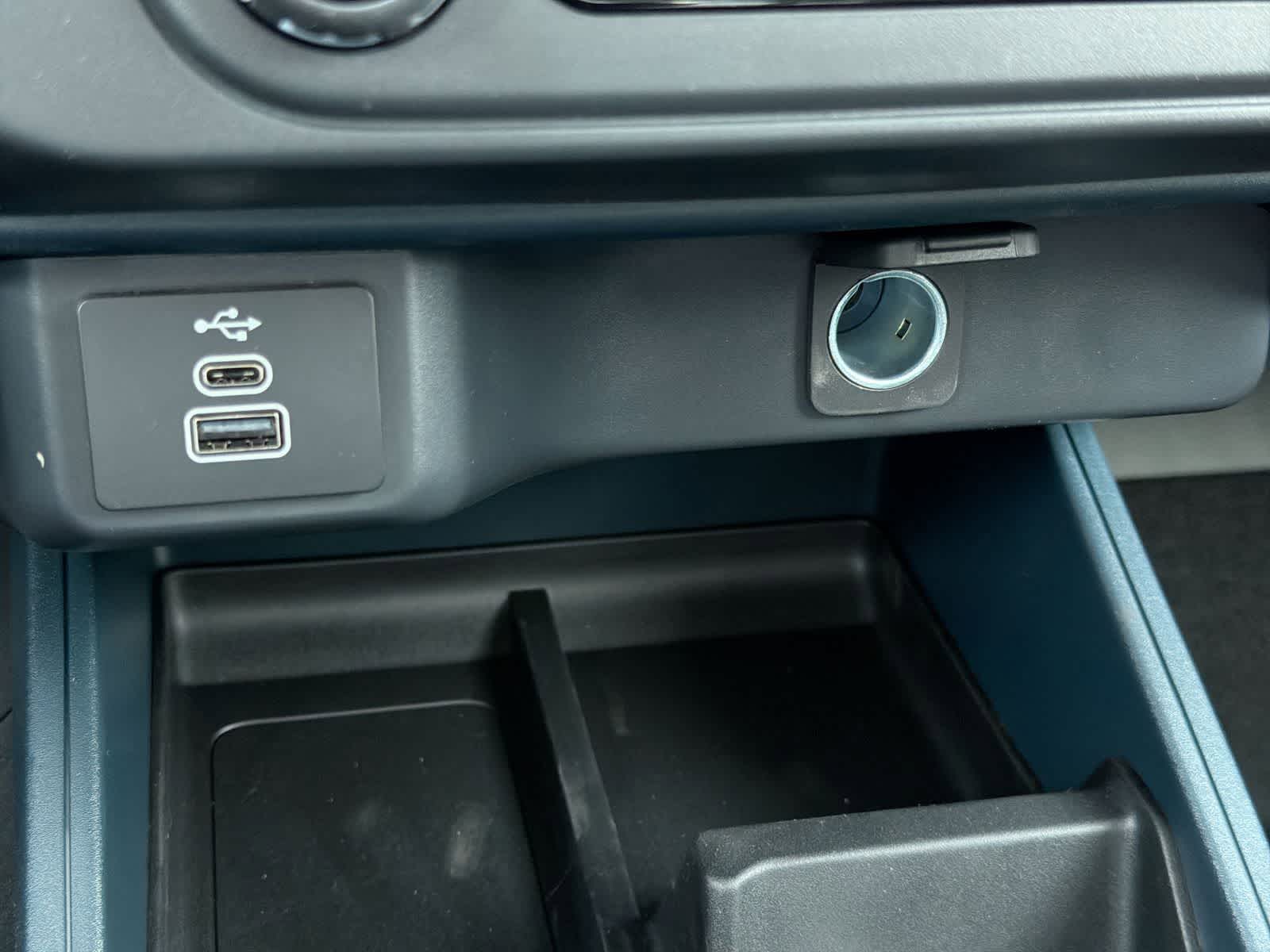 Thumbnail: 2026 Ford Maverick - 31