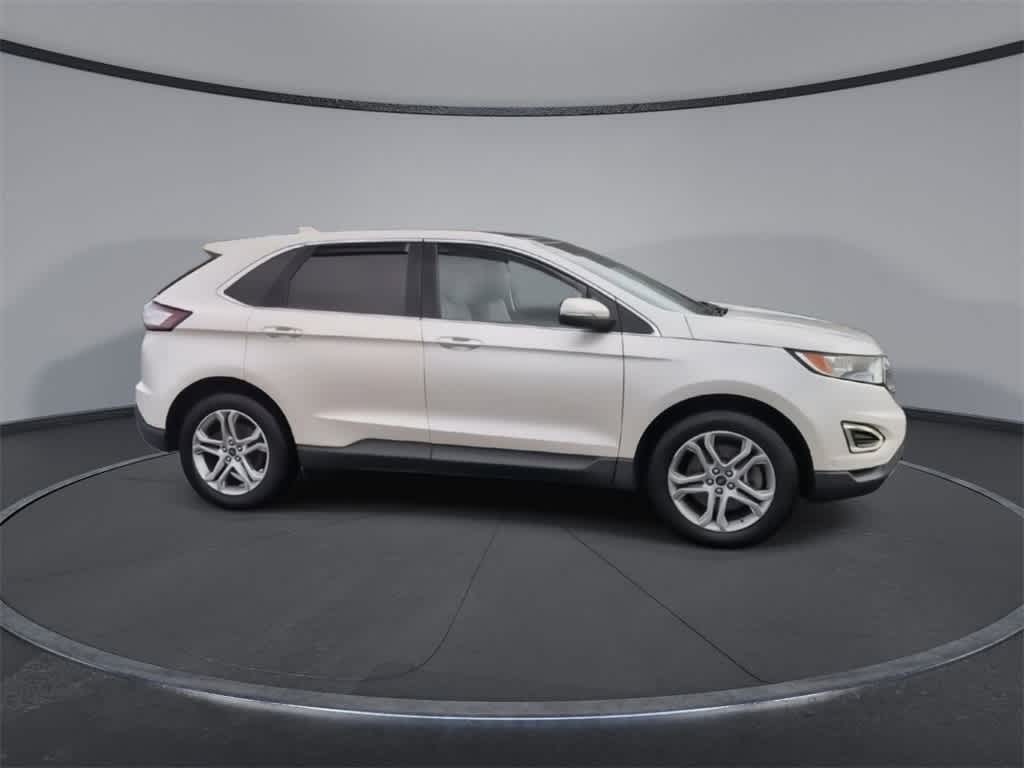 Thumbnail: 2016 Ford Edge - 9