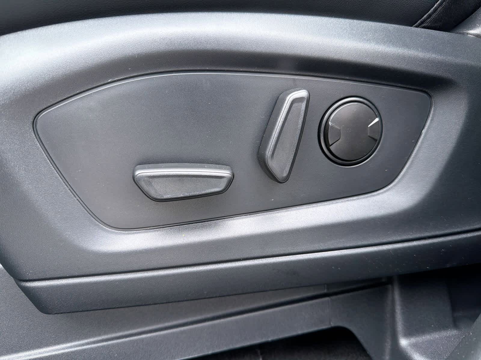 Thumbnail: 2026 Ford Explorer - 18