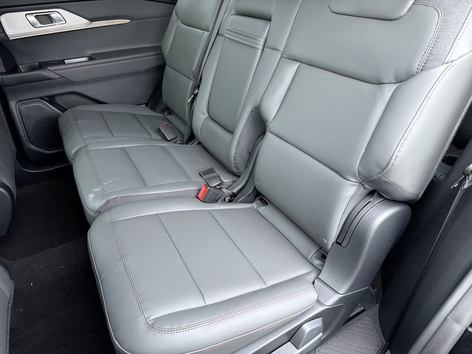 Thumbnail: 2026 Ford Explorer - 21