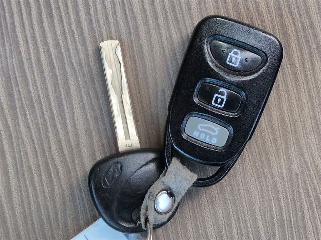 Thumbnail: 2012 Hyundai Sonata - 33