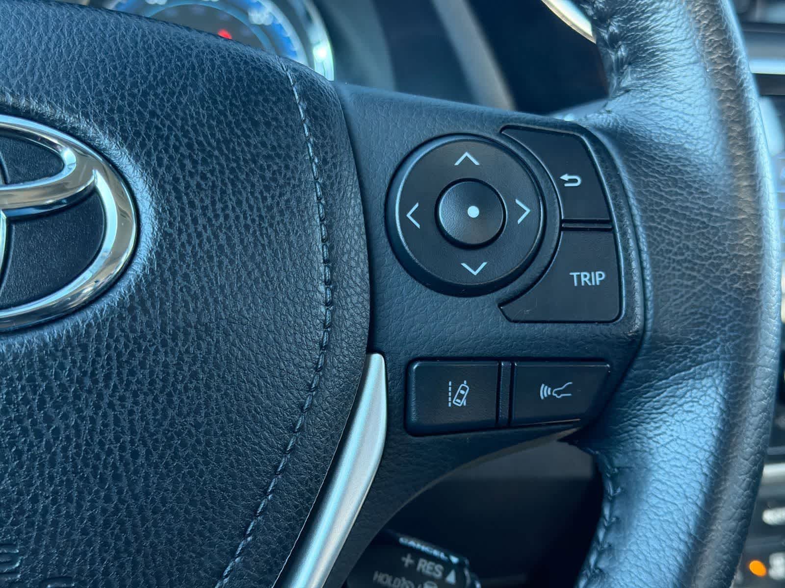 Thumbnail: 2019 Toyota Corolla - 26