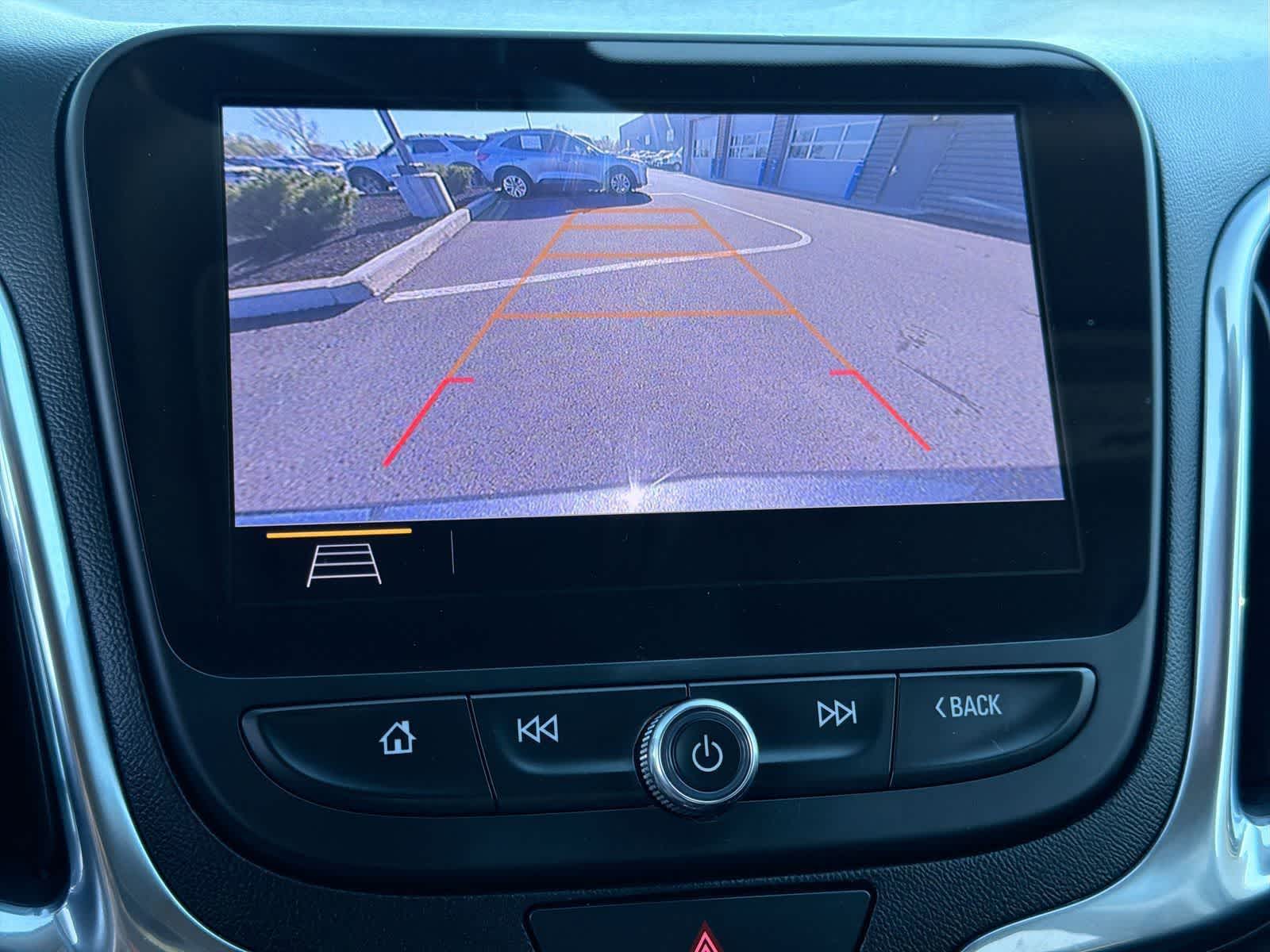 Thumbnail: 2020 Chevrolet Equinox - 31