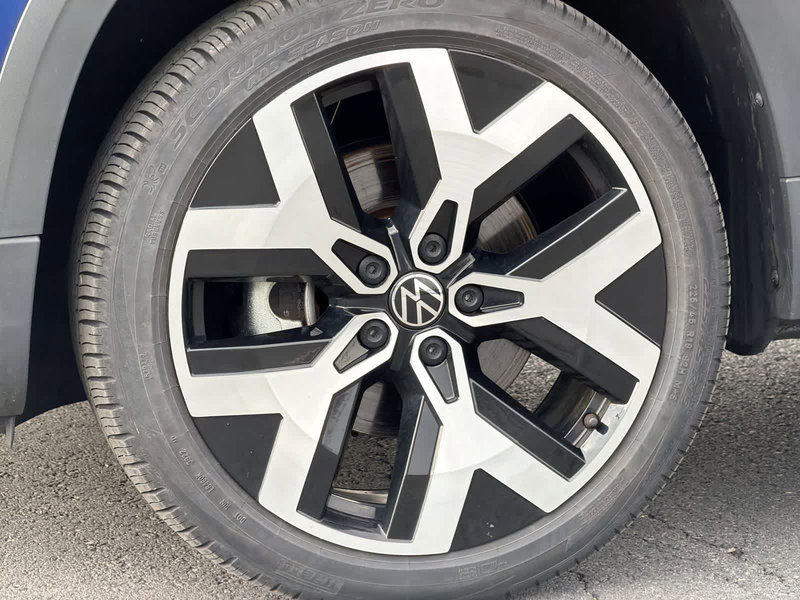 Thumbnail: 2023 Volkswagen Taos - 15