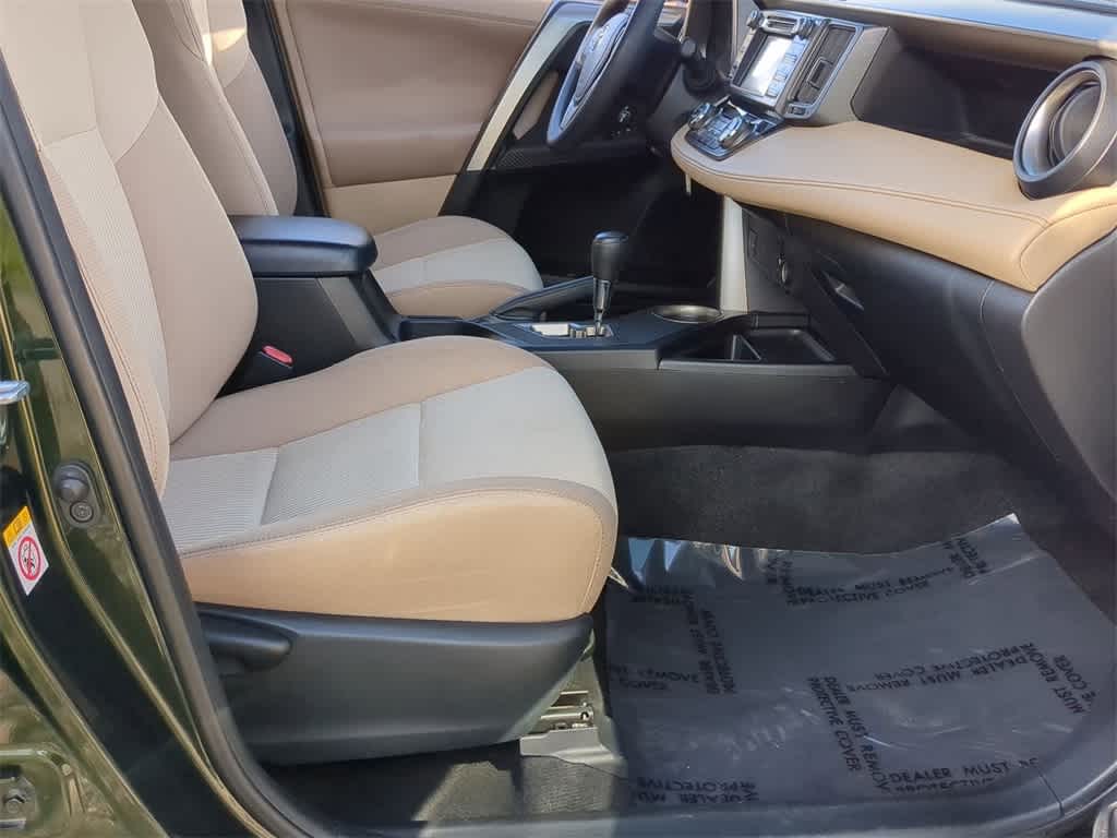 Thumbnail: 2013 Toyota RAV4 - 23