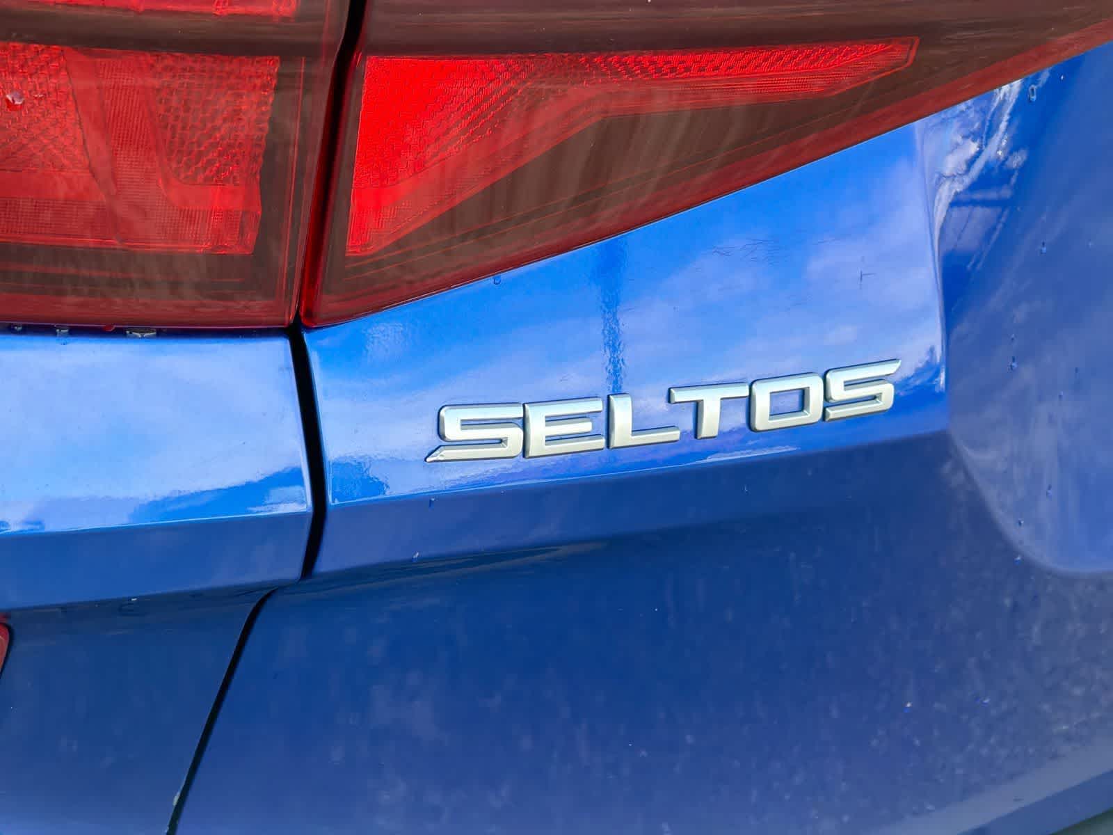 Thumbnail: 2022 Kia Seltos - 13