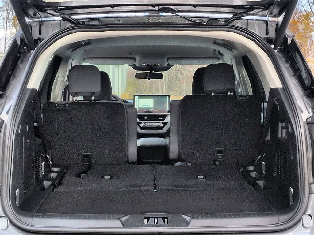 Thumbnail: 2026 Ford Explorer - 35