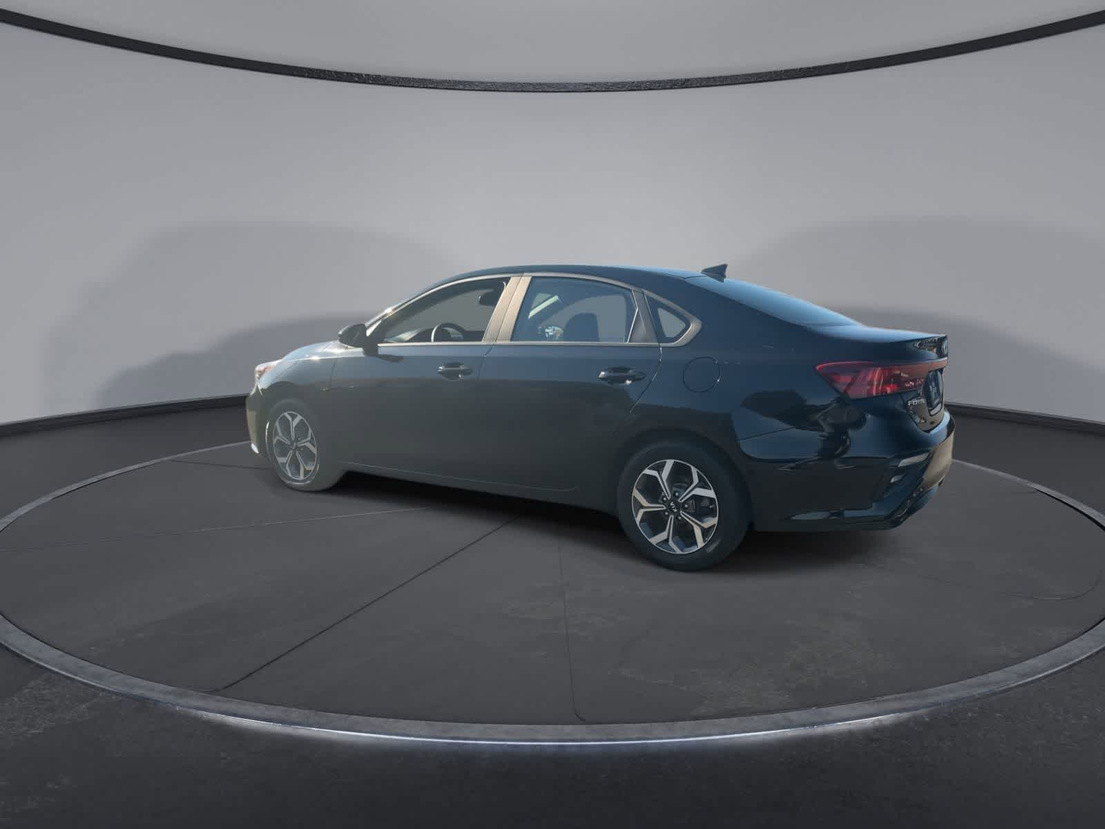 Thumbnail: 2021 Kia Forte - 6
