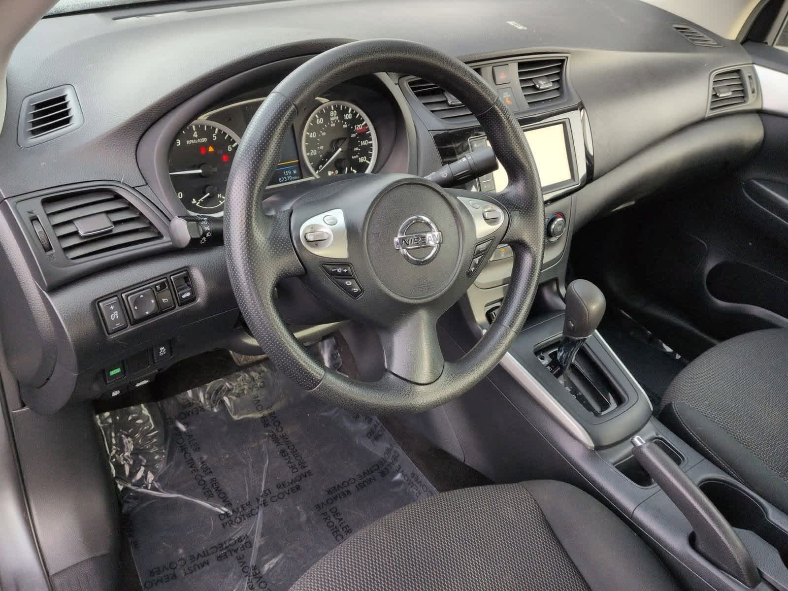 Thumbnail: 2019 Nissan Sentra - 10