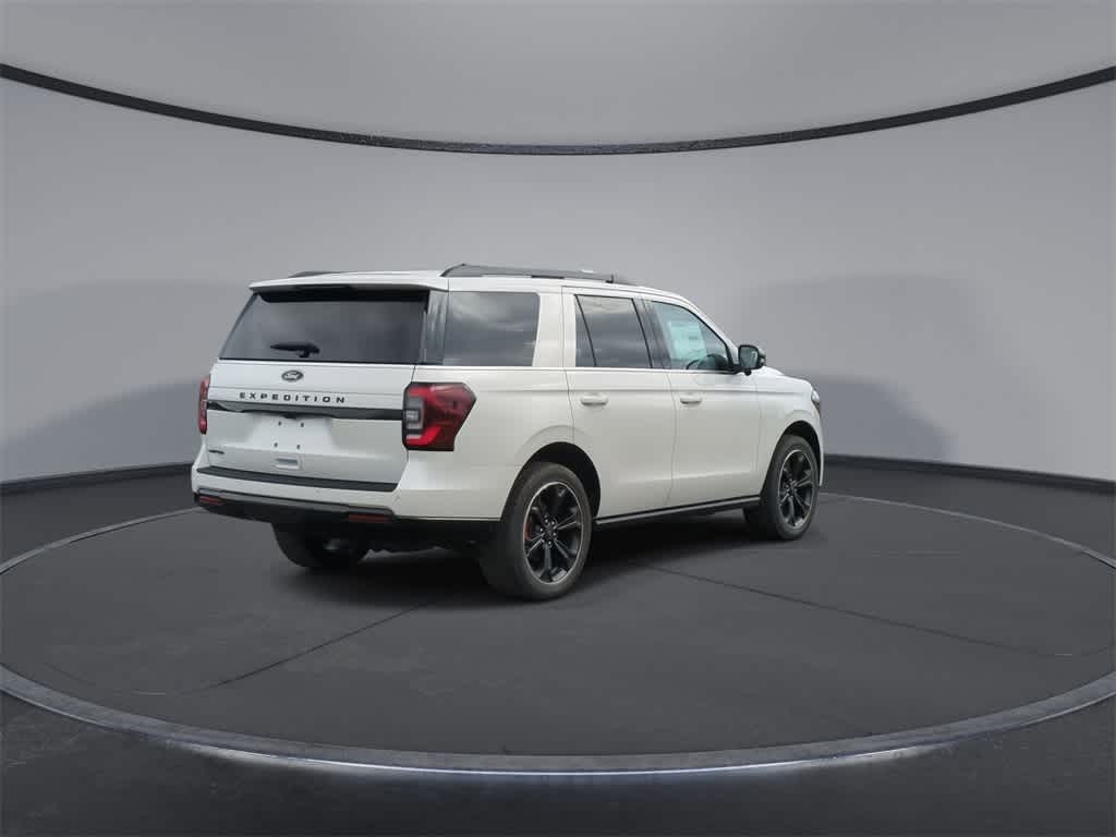 Thumbnail: 2024 Ford Expedition - 8