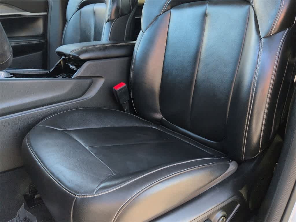 Thumbnail: 2022 Jeep Grand Cherokee - 17