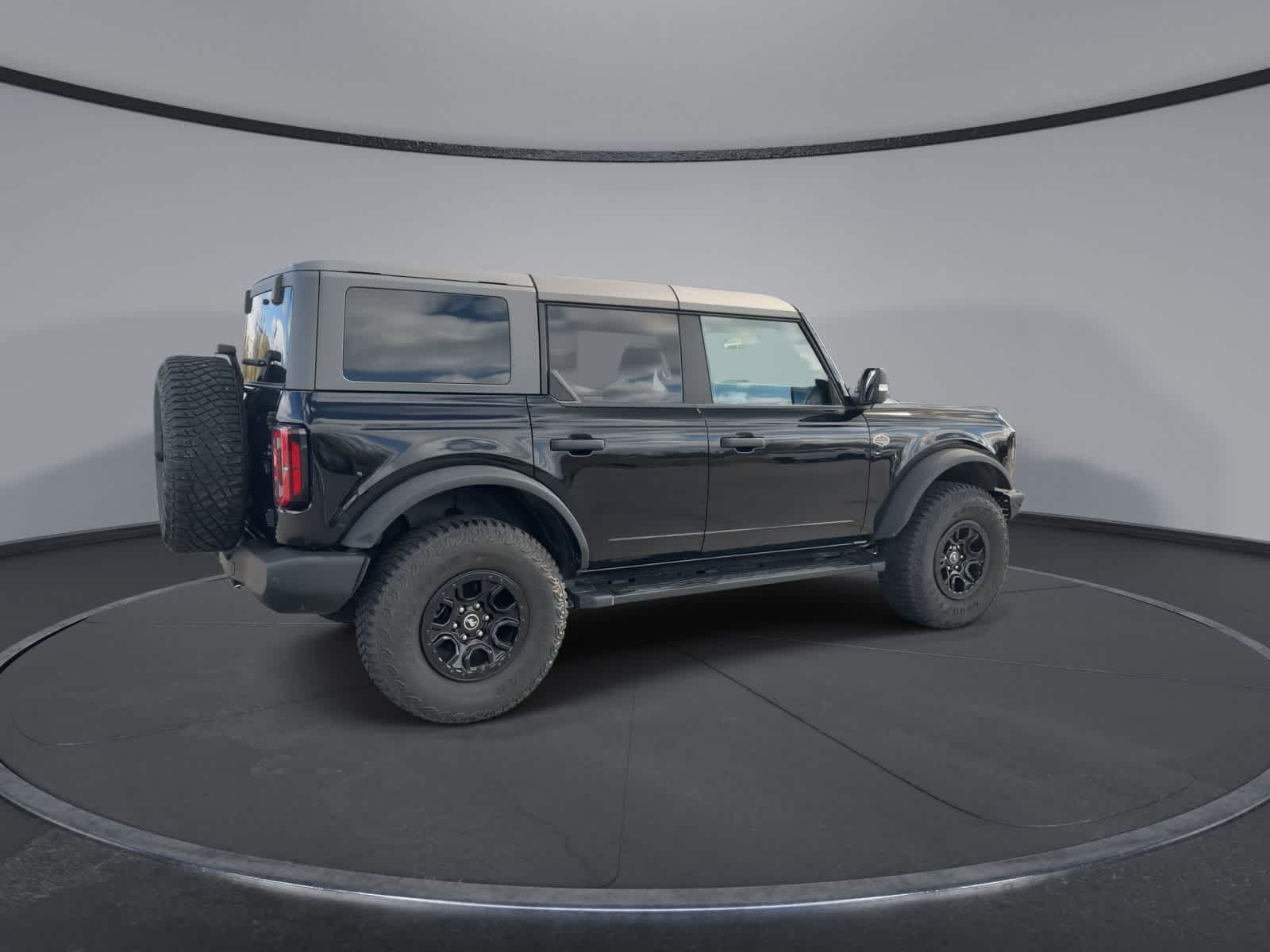 Thumbnail: 2024 Ford Bronco - 8