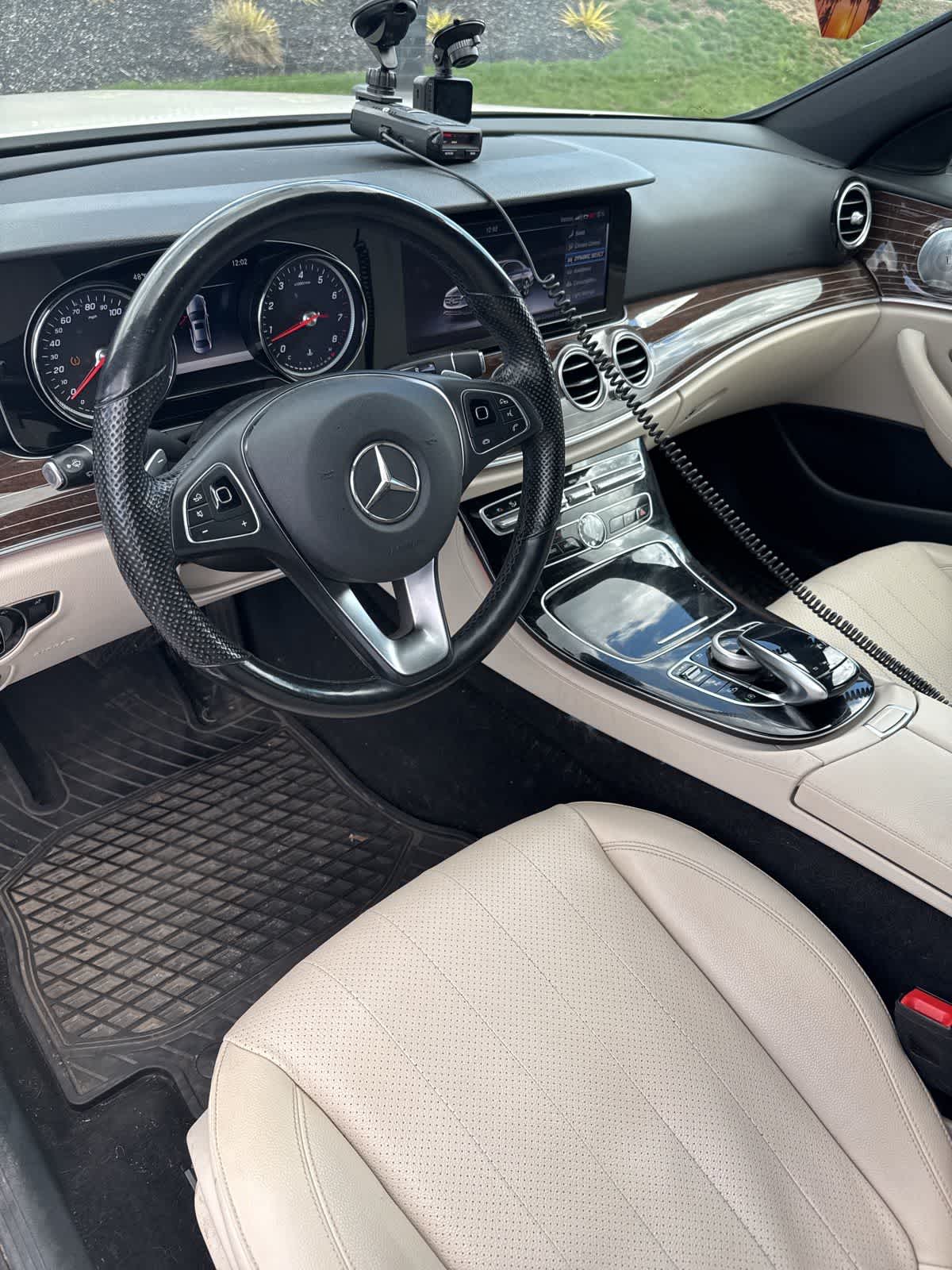 Thumbnail: 2017 Mercedes-Benz E-Class - 7