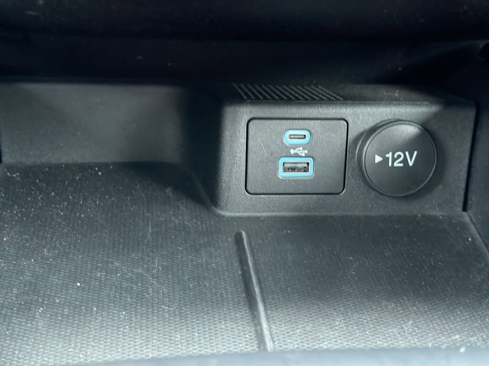 Thumbnail: 2022 Ford Escape - 31