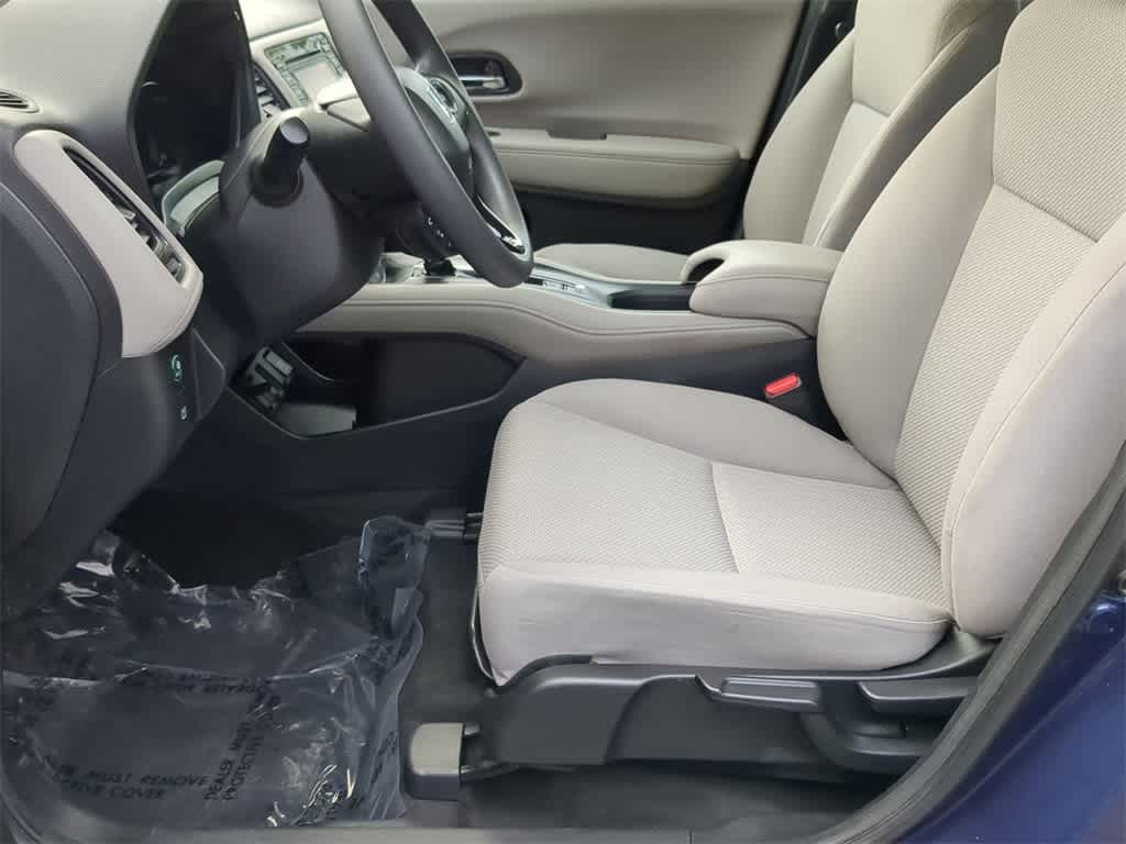 2017 Honda HR-V LX 17