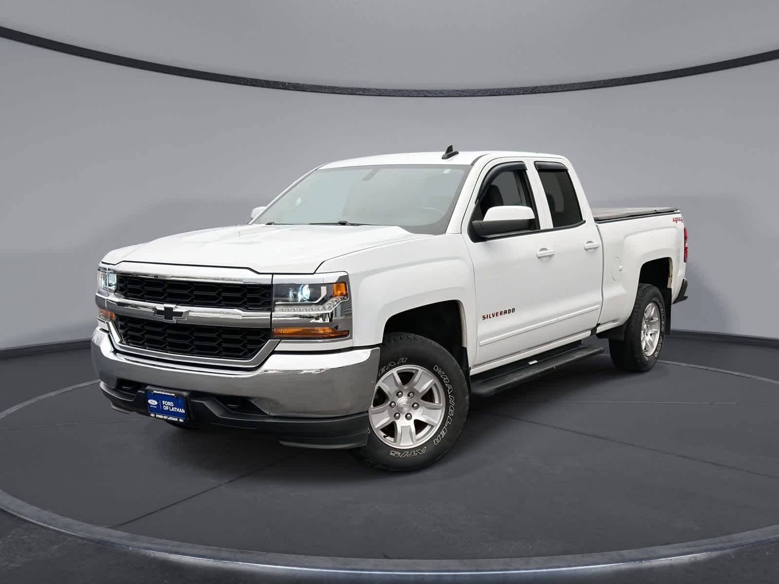 Thumbnail: 2018 Chevrolet Silverado 1500 - 1