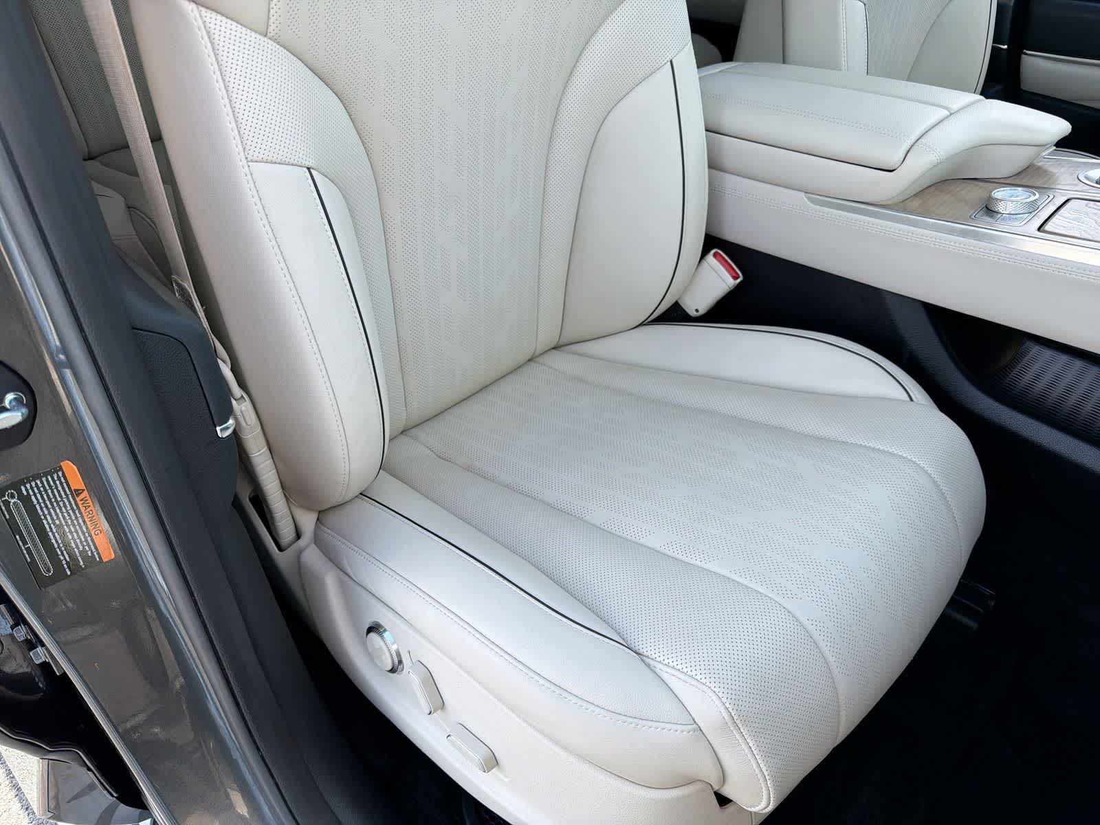 Thumbnail: 2021 Genesis GV80 - 23