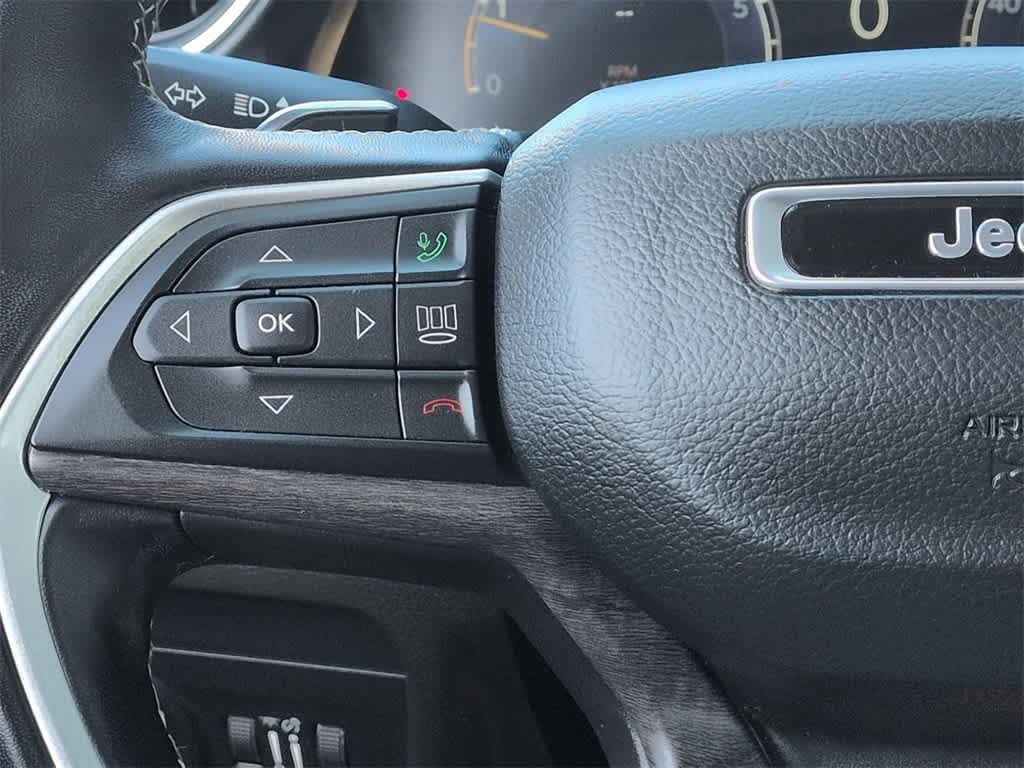 Thumbnail: 2022 Jeep Grand Cherokee - 24