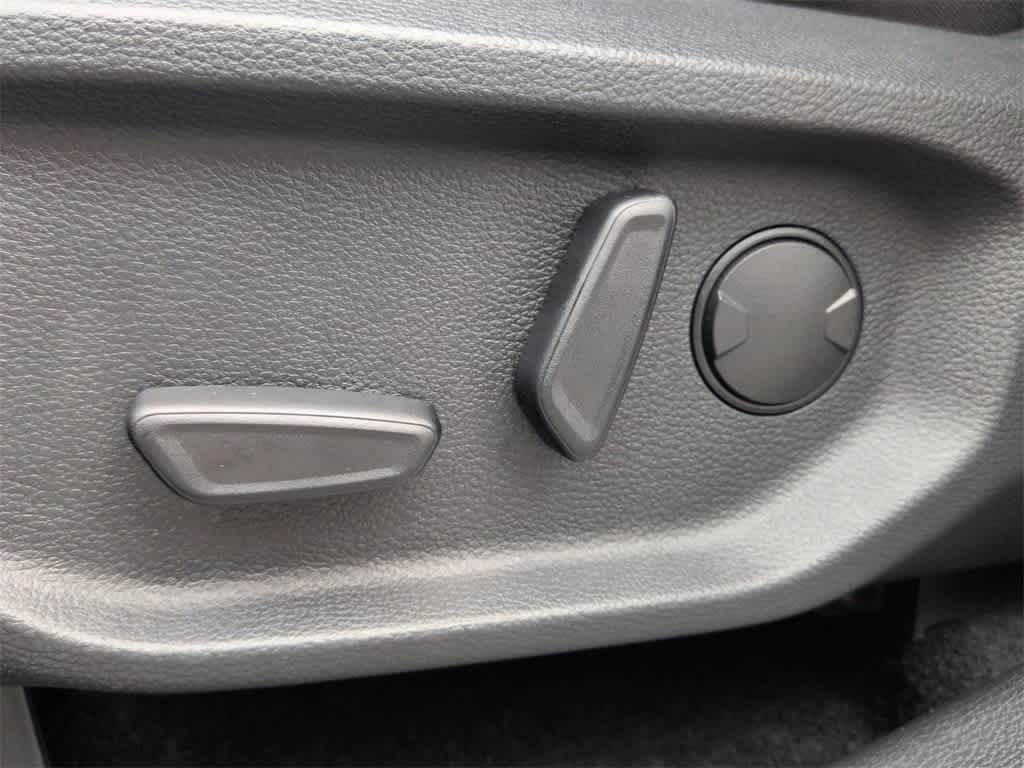 Thumbnail: 2025 Ford Ranger - 18