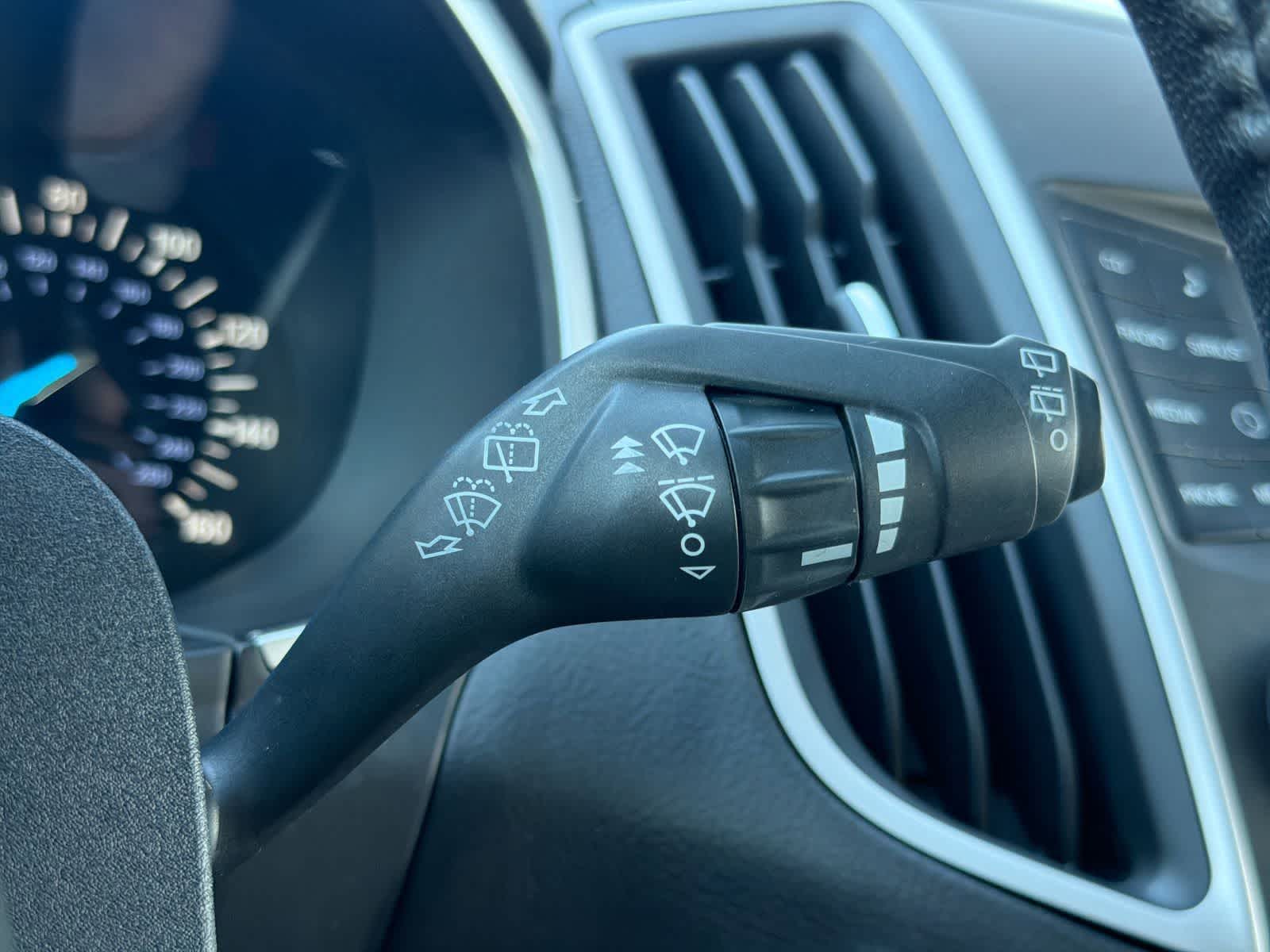 Thumbnail: 2016 Ford Edge - 26