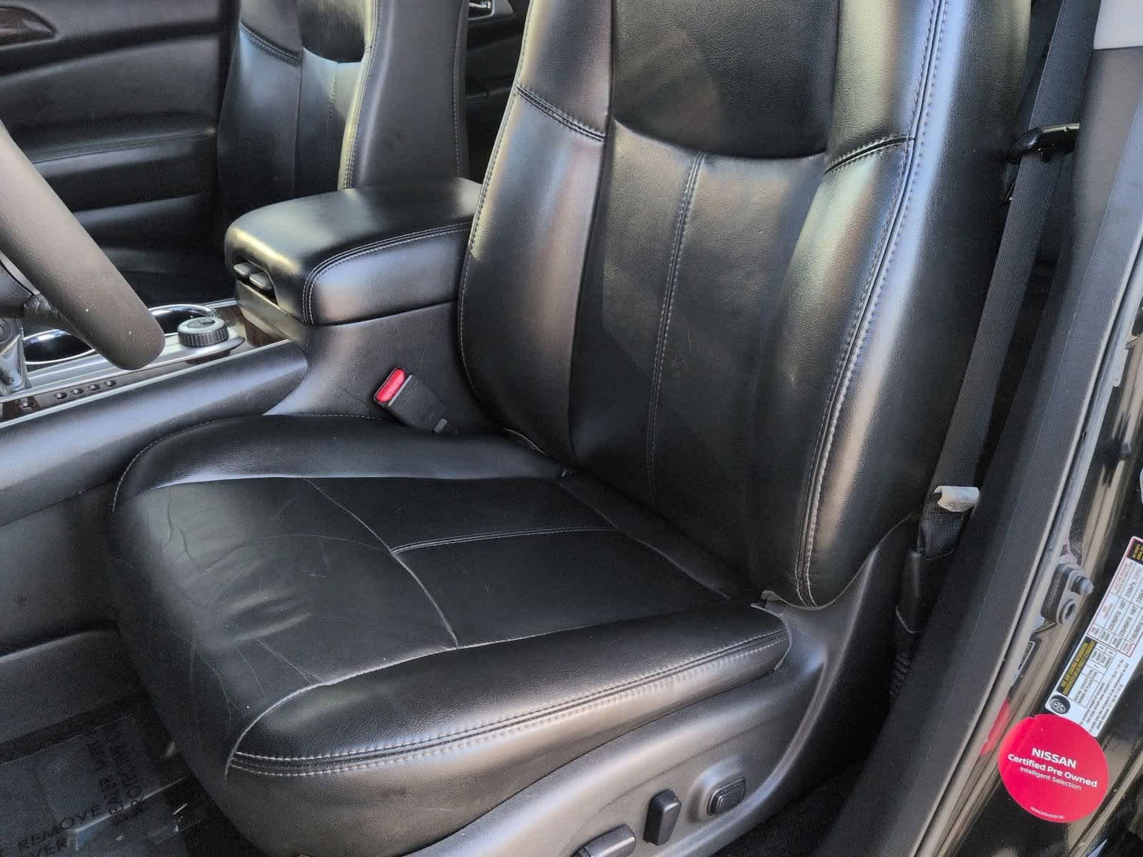 Thumbnail: 2016 Nissan Pathfinder - 17