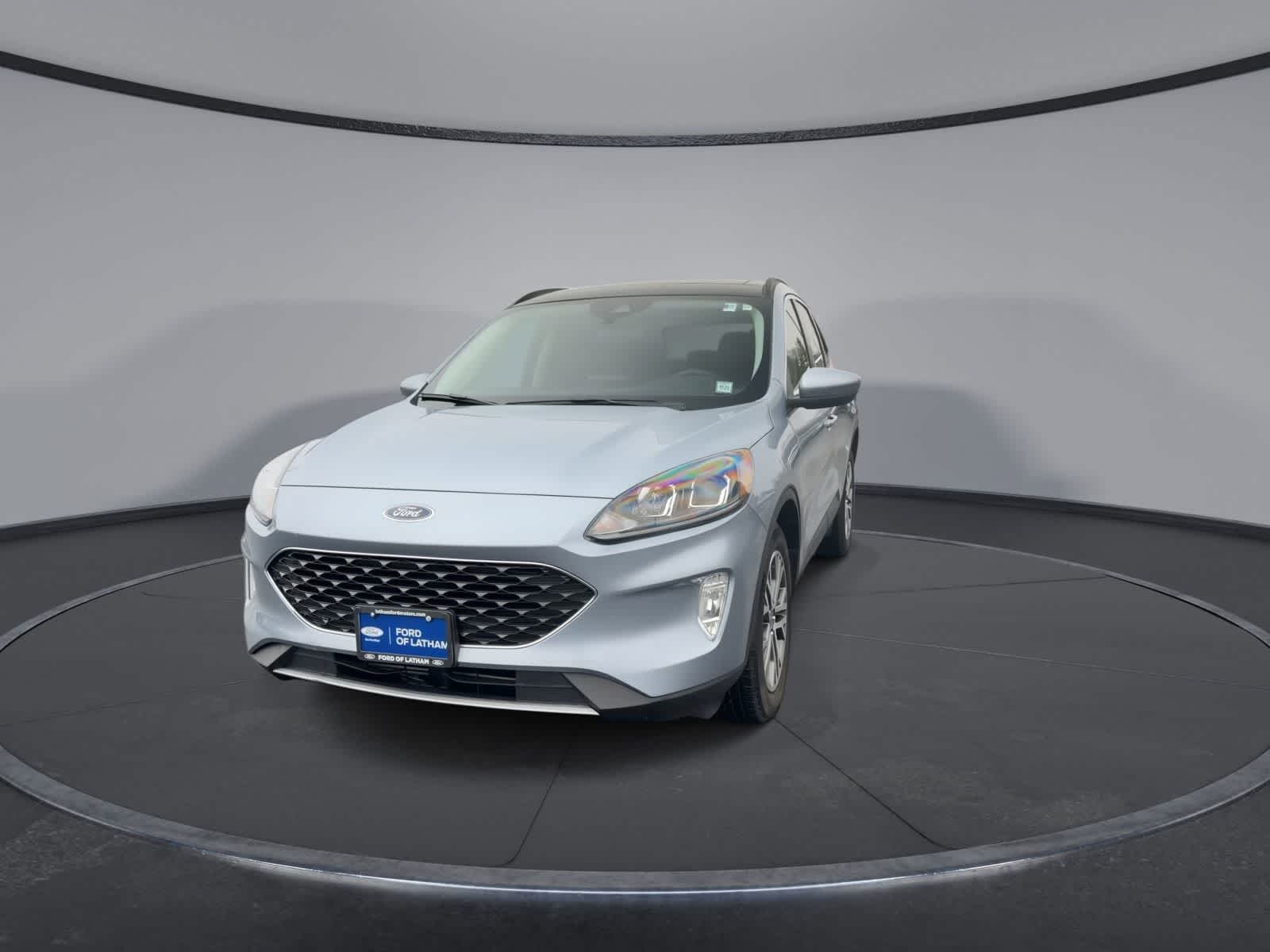 Thumbnail: 2022 Ford Escape - 3