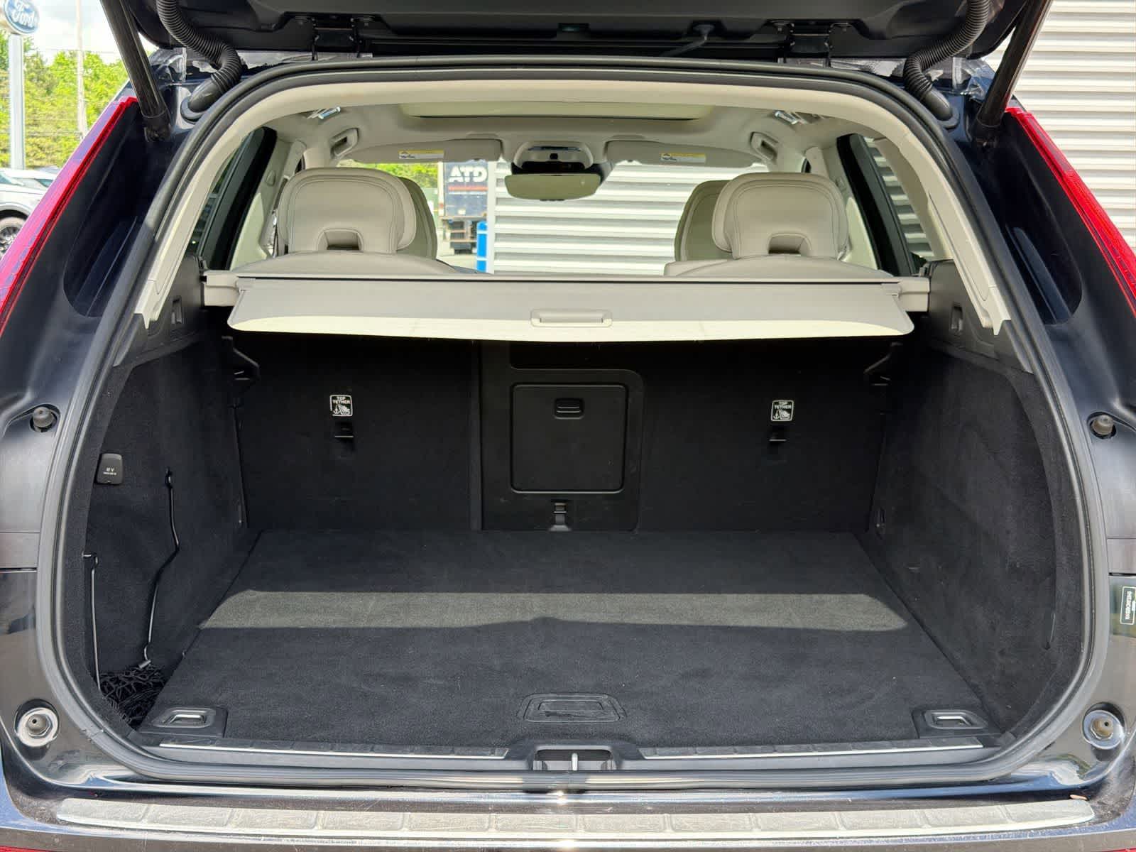 Thumbnail: 2021 Volvo XC60 - 35