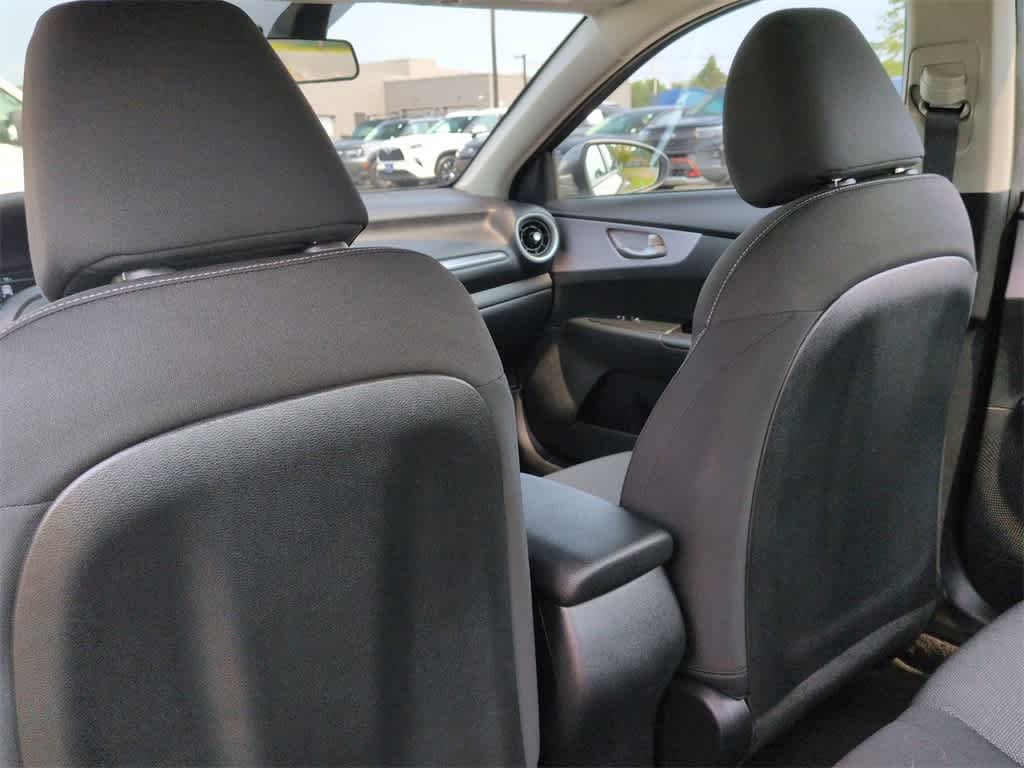 Thumbnail: 2022 Kia Forte - 19