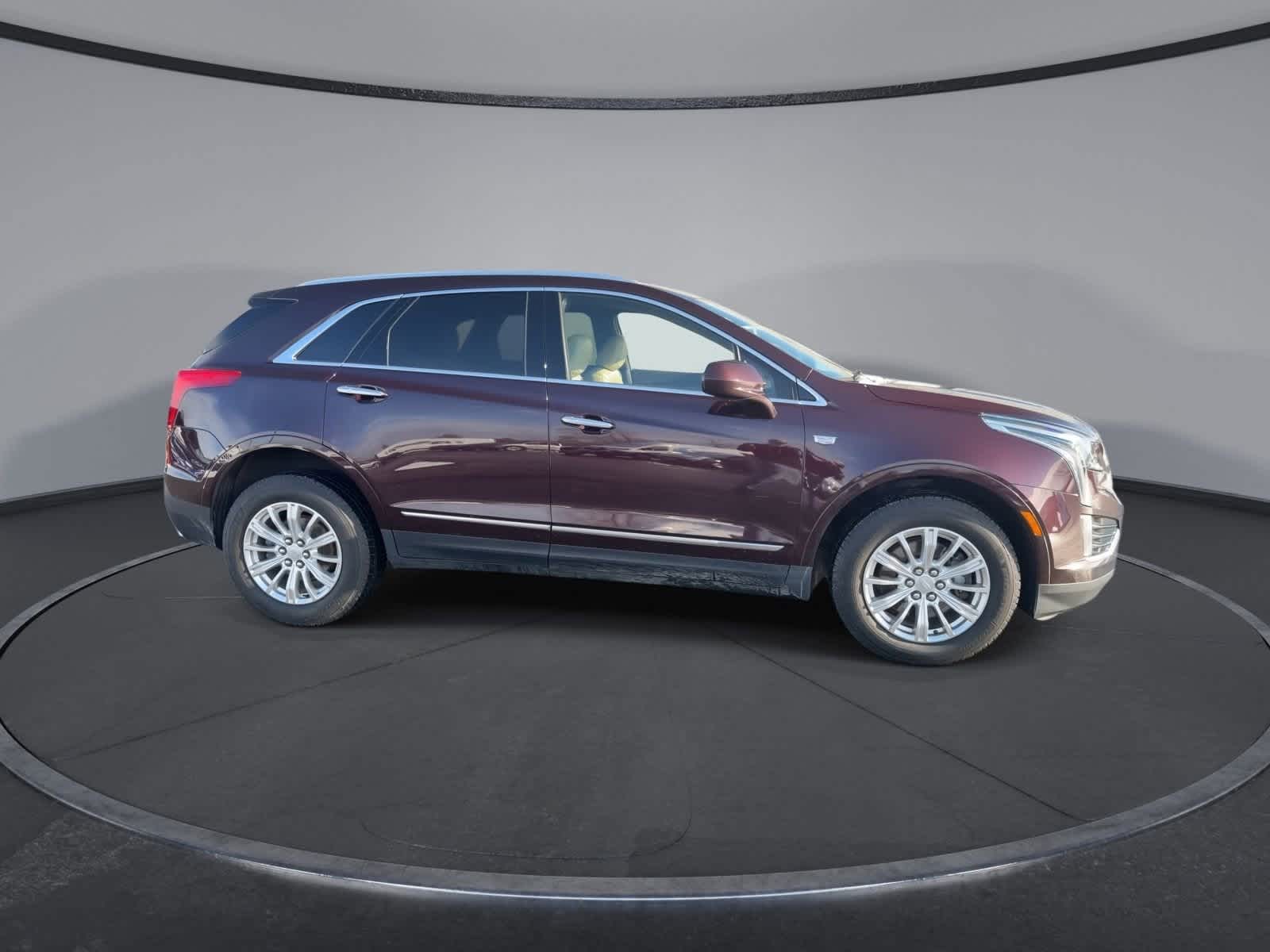 Thumbnail: 2018 Cadillac XT5 - 9