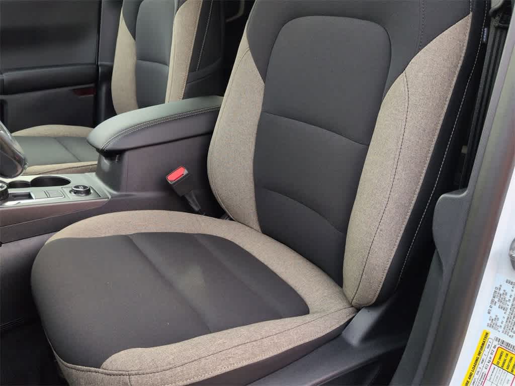 Thumbnail: 2025 Ford Bronco Sport - 17