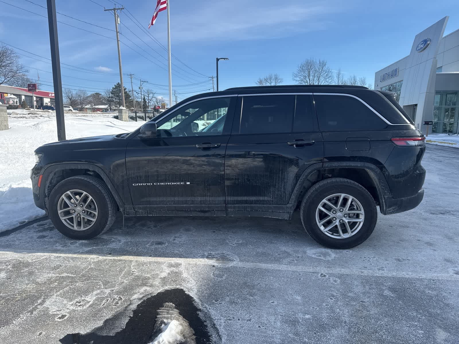 Thumbnail: 2025 Jeep Grand Cherokee - 2