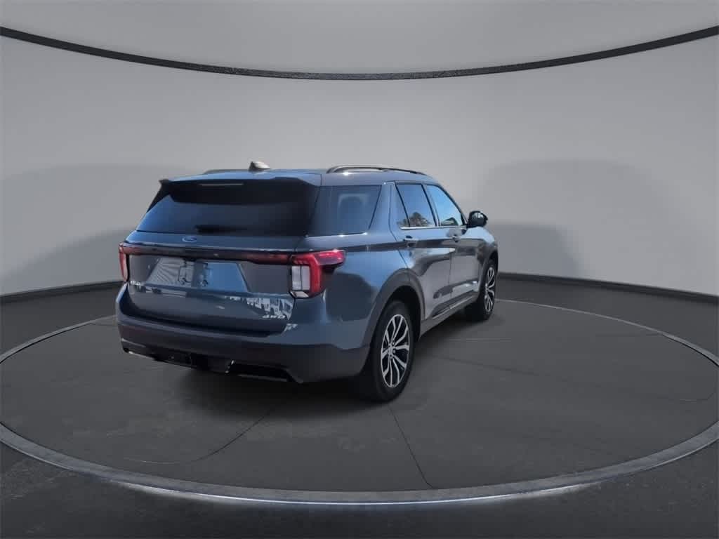 Thumbnail: 2026 Ford Explorer - 8